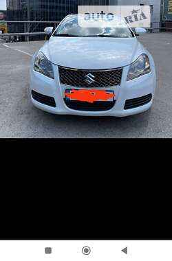 Suzuki Kizashi 2395 2011