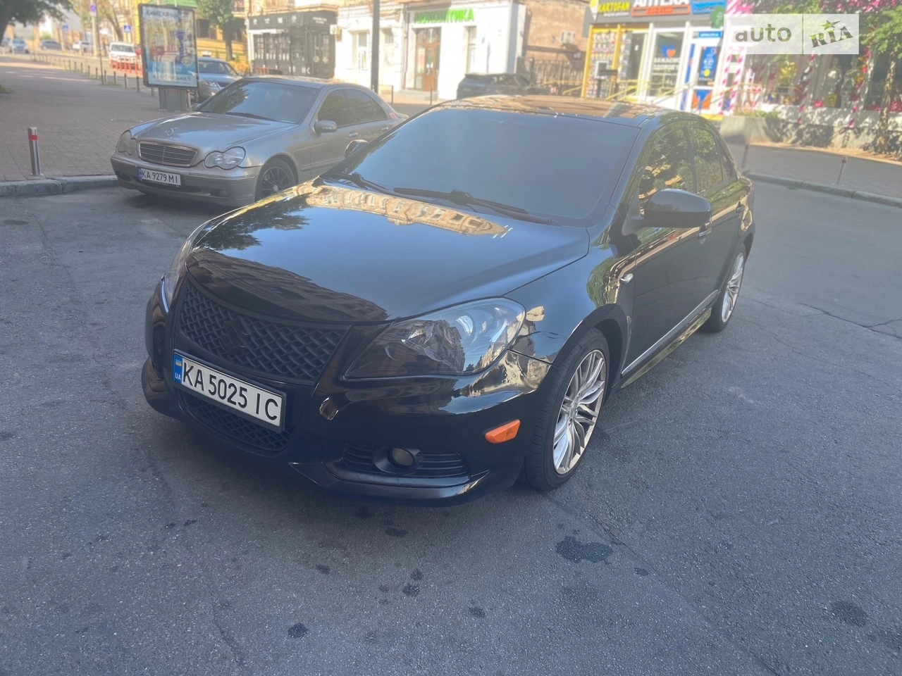 2011 Suzuki Kizashi - фото 1