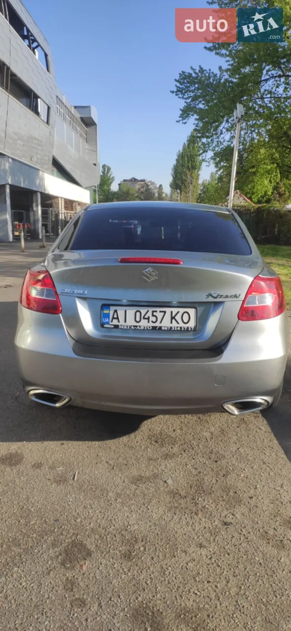 2011 Suzuki Kizashi - мініатюра 2