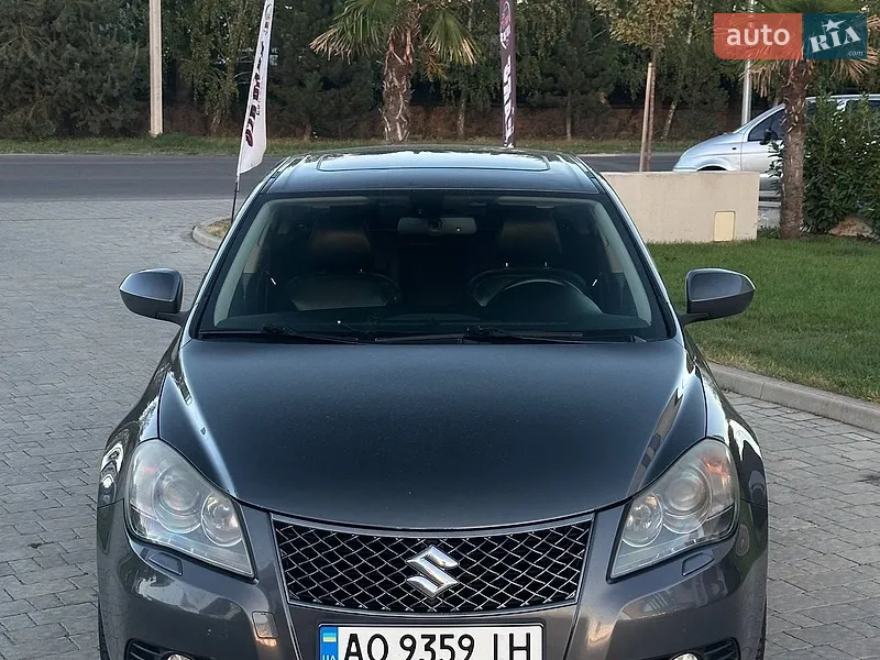 Suzuki Kizashi 2011