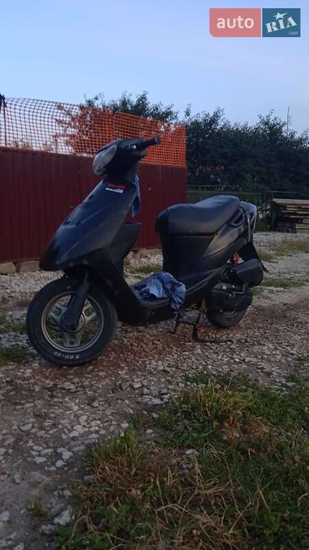 Скутер Suzuki Lets 2 2000 в Гусятині