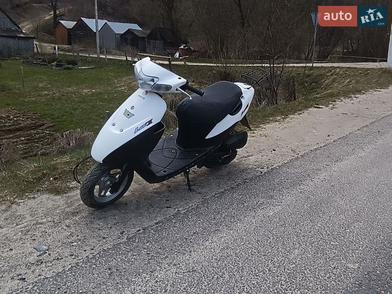 Мопеды Suzuki Lets 2 2005 в Турке