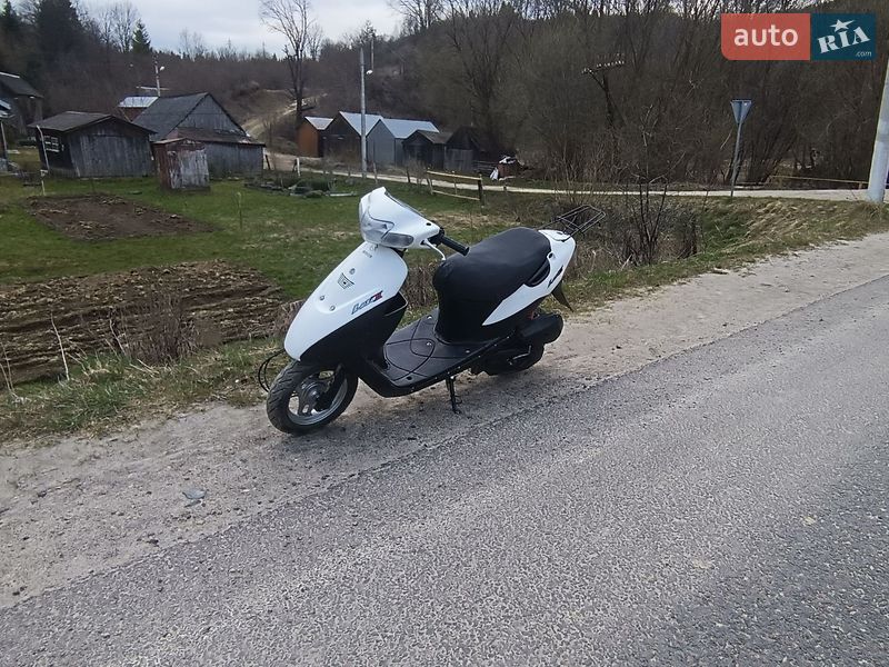 Мопеды Suzuki Lets 2 2005 в Турке