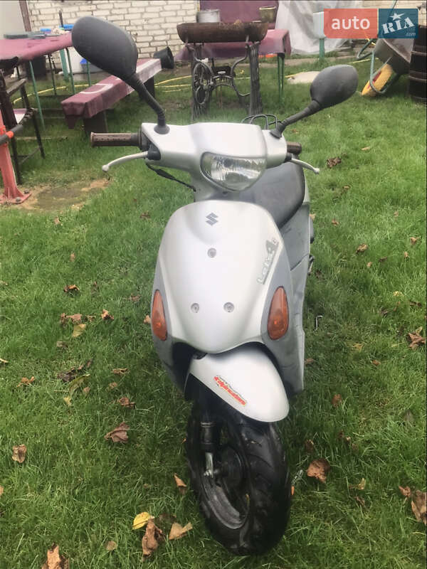 Suzuki Lets 4