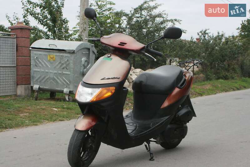 Скутер Suzuki Lets