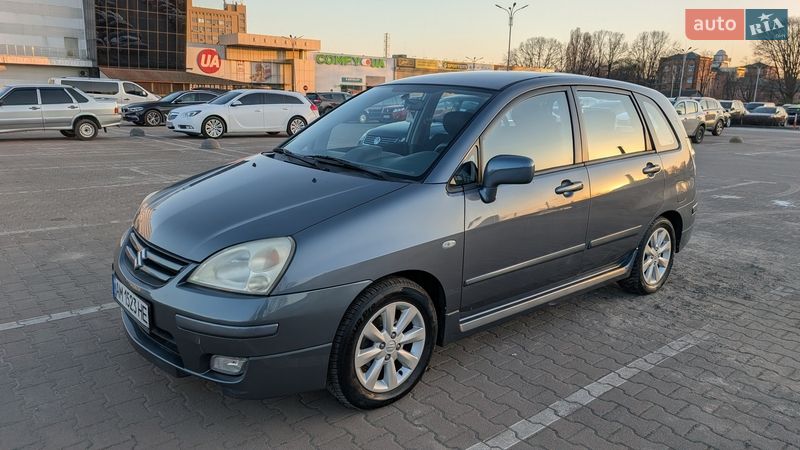 Універсал Suzuki Liana