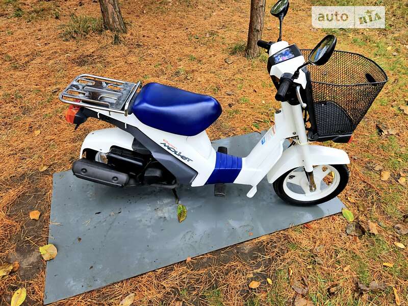 Скутер Suzuki Mollet
