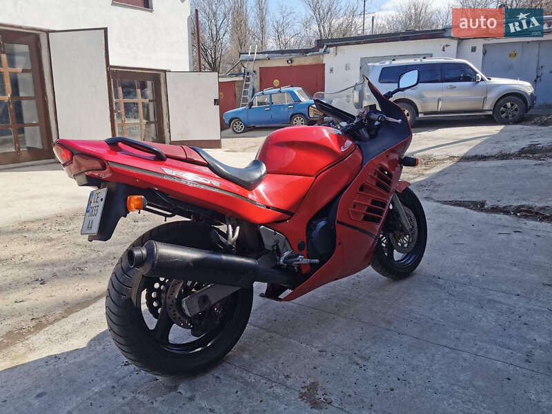 Мотоцикл Спорт-туризм Suzuki RF 400R