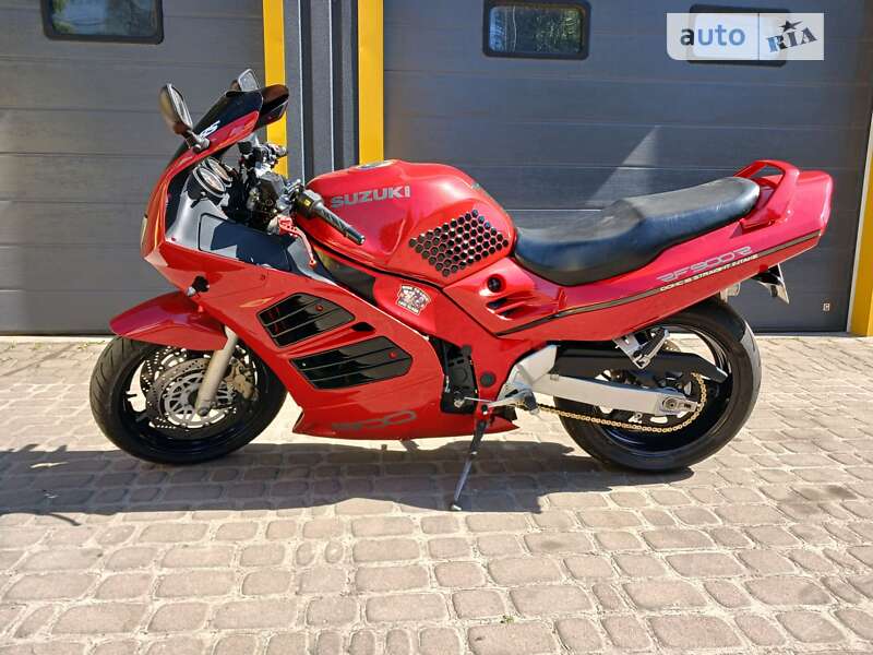Мотоцикл Спорт-туризм Suzuki RF 900R