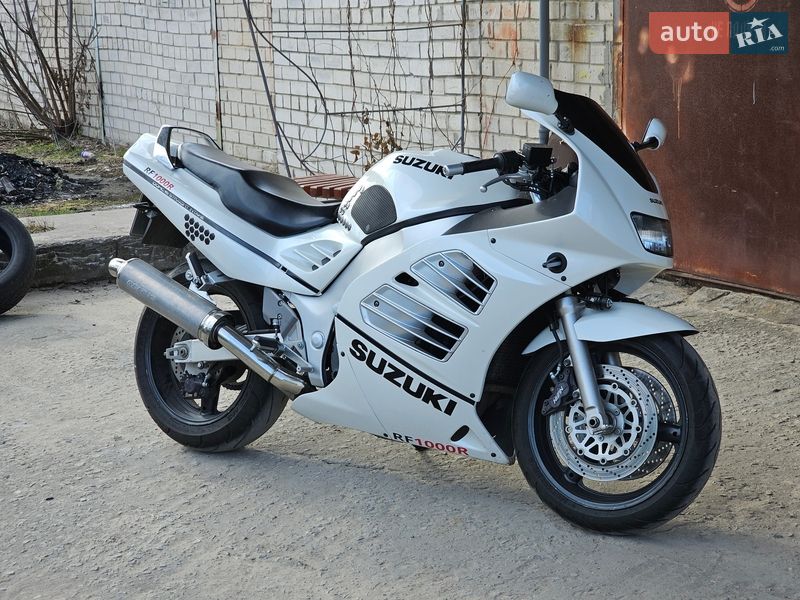 Мото Suzuki RF 900R