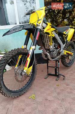 Suzuki RM 250Z  2015