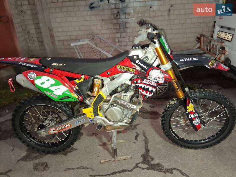 Мотоцикл Багатоцільовий (All-round) Suzuki RM 250Z