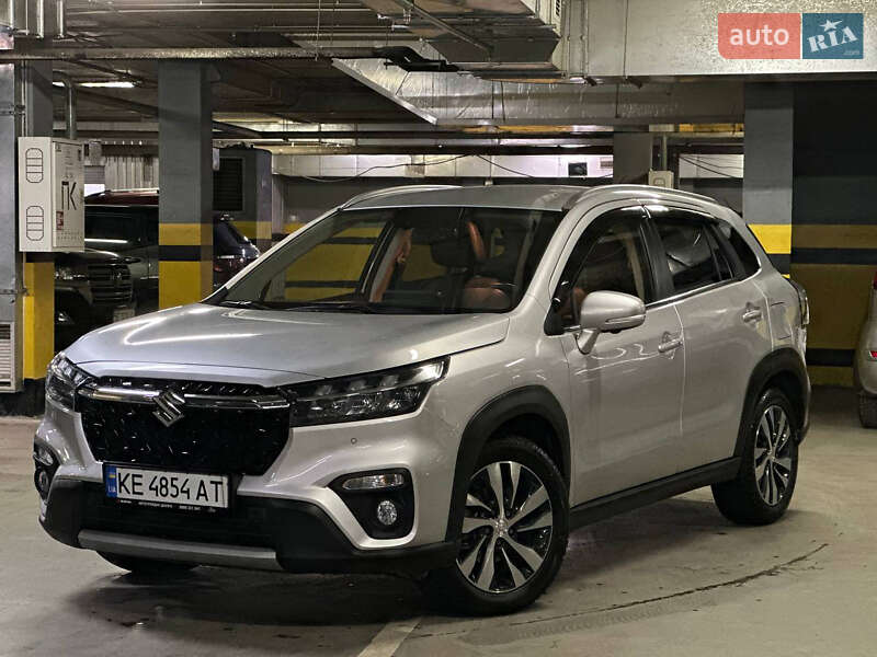 Позашляховик / Кросовер Suzuki S-Cross