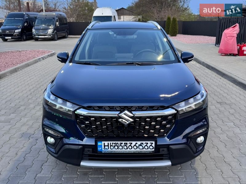 Suzuki S-Cross