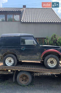 Suzuki Samurai  1988