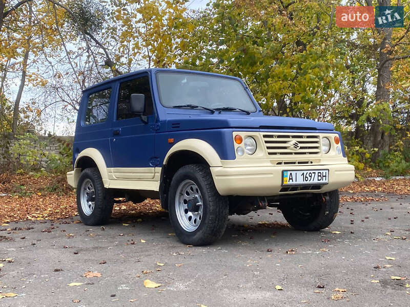 Suzuki Samurai