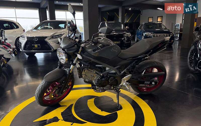 Мото Suzuki SFV 650