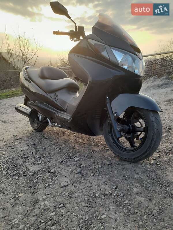 Suzuki Skywave 250