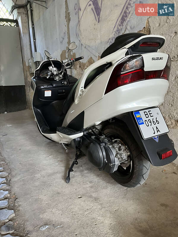 Suzuki Skywave 250