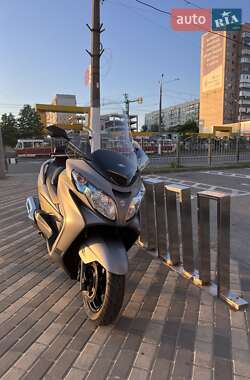 Suzuki Skywave 400  2015