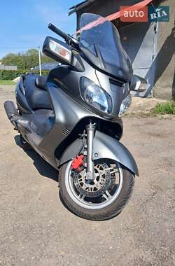 Suzuki SkyWave 650  2004