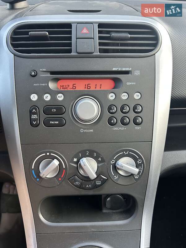 Хэтчбек Suzuki Splash 2009 в Львове