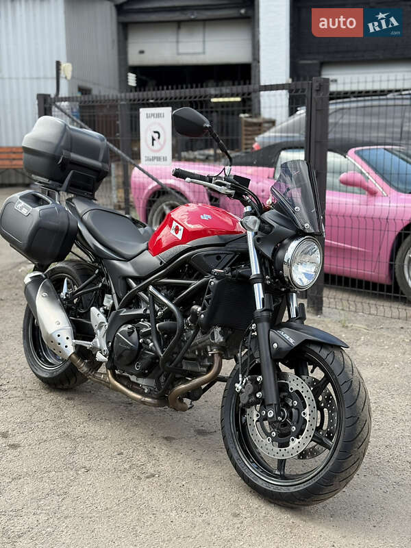 Мотоцикл Многоцелевой (All-round) Suzuki SV 650