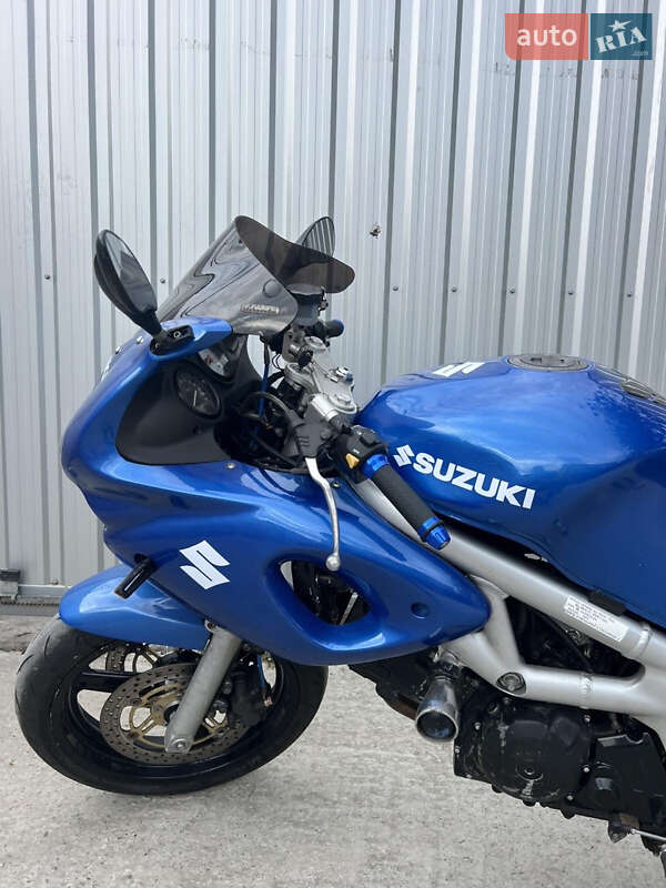 Спортбайк Suzuki SV 650