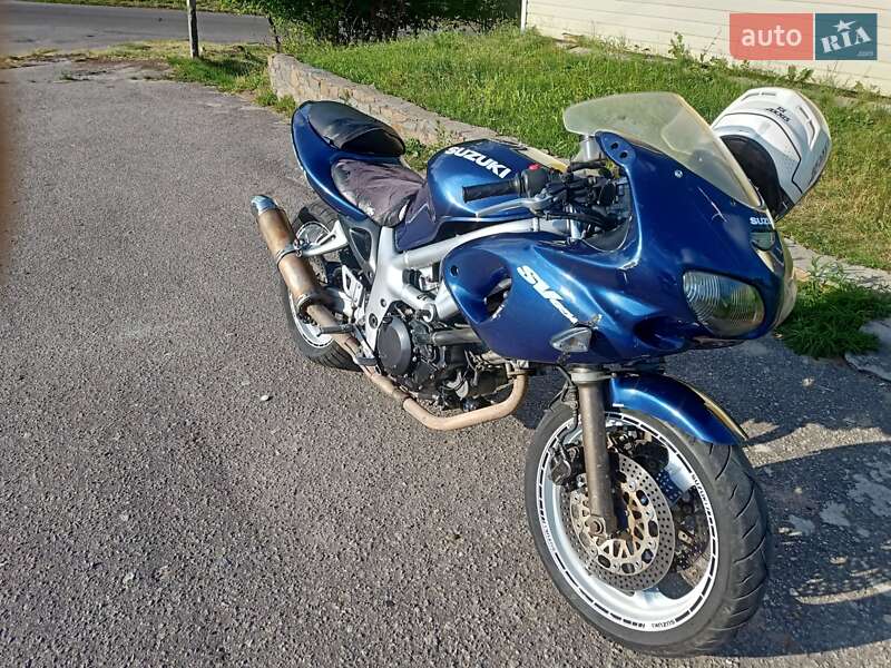 Спортбайк Suzuki SV 650S