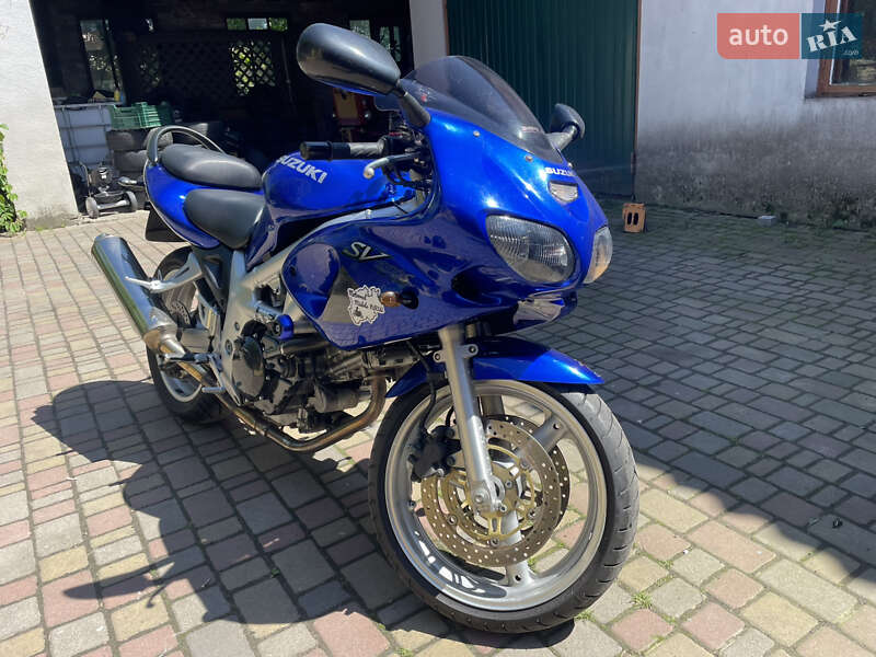 Спортбайк Suzuki SV 650S