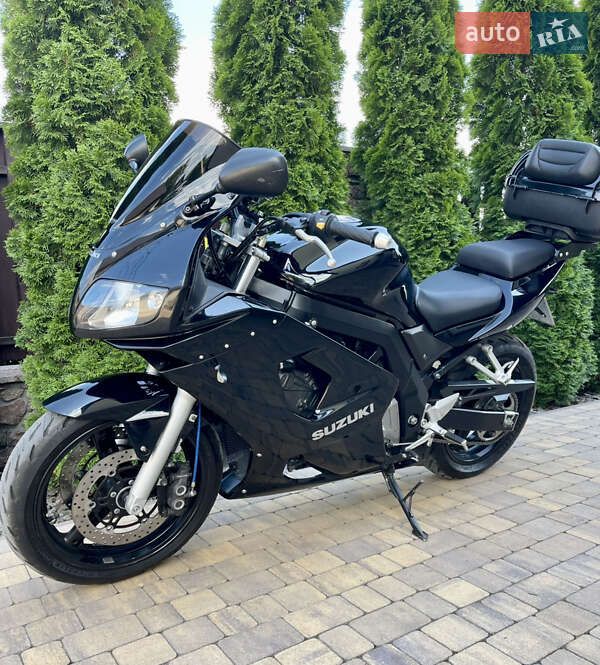 Мотоцикл Классик Suzuki SV 650S