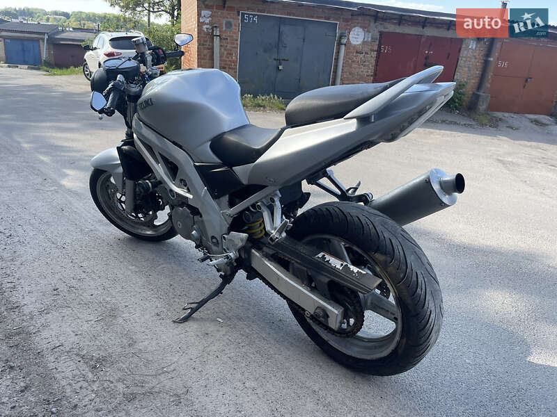 Мото Suzuki SV 650SF