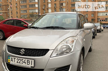 Suzuki Swift  2011