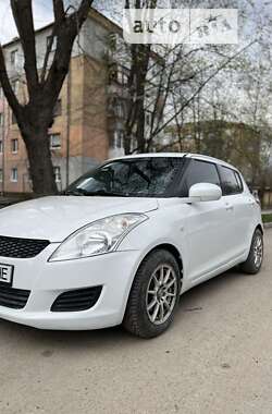 Suzuki Swift  2011