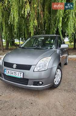 Suzuki Swift  2005