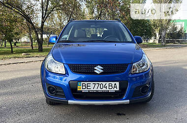 Suzuki SX4  2011