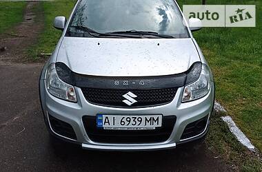 Suzuki SX4  2013