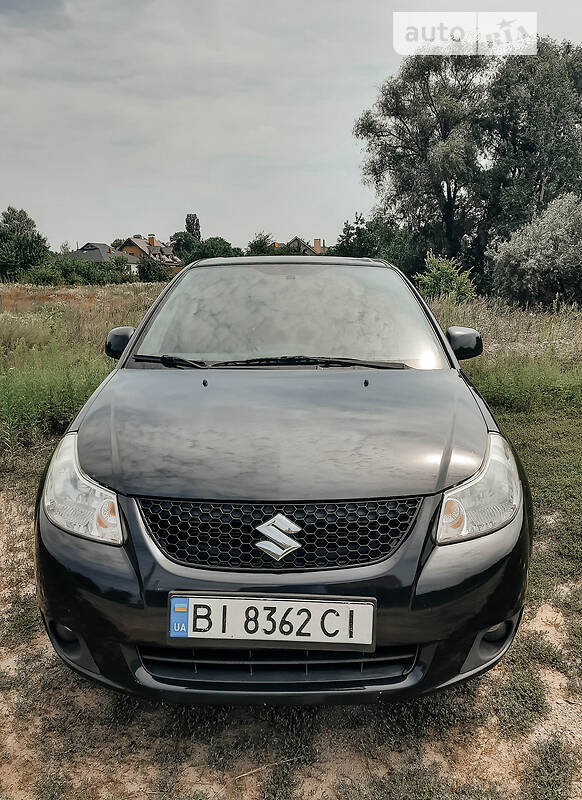 Седан Suzuki SX4