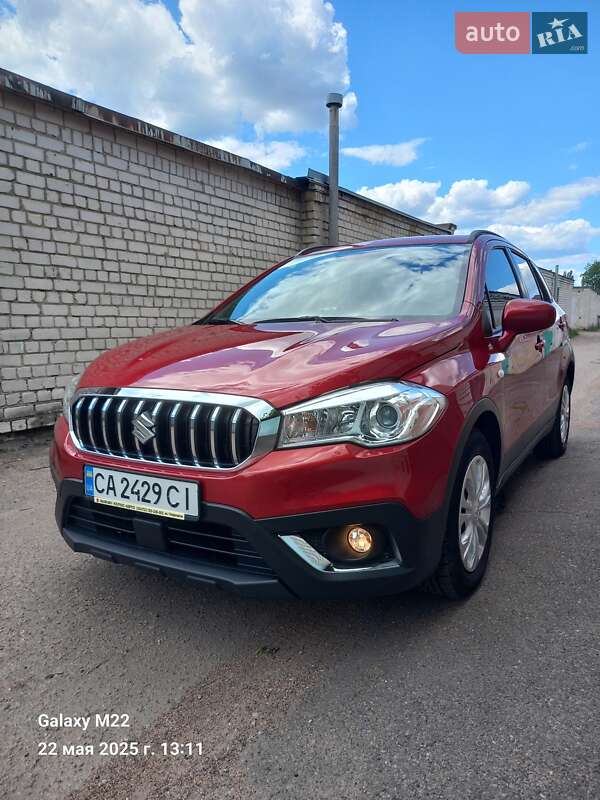 Внедорожник / Кроссовер Suzuki SX4