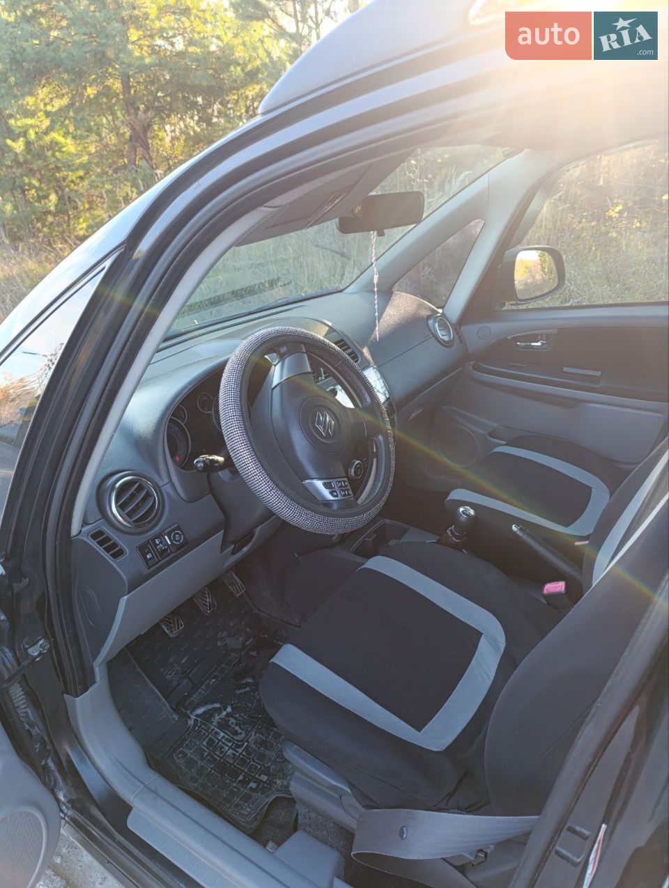 2011 Suzuki SX4 - мініатюра 3
