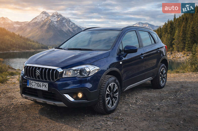 Позашляховик / Кросовер Suzuki SX4