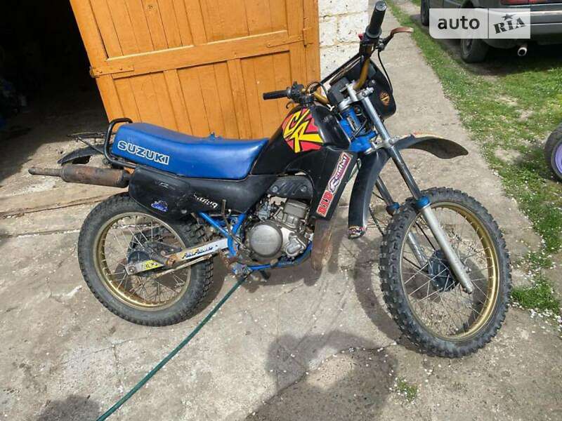 Suzuki TS 50