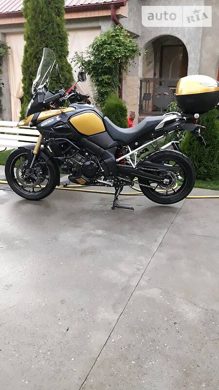 Мотоцикл Спорт-туризм Suzuki V-Strom 1000