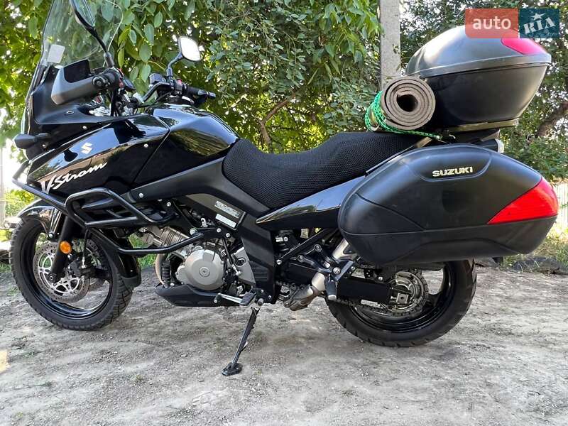 Мотоцикл Позашляховий (Enduro) Suzuki V-Strom 1000