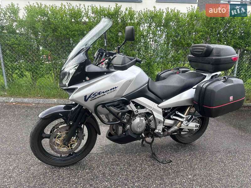 Мотоцикл Позашляховий (Enduro) Suzuki V-Strom 1000