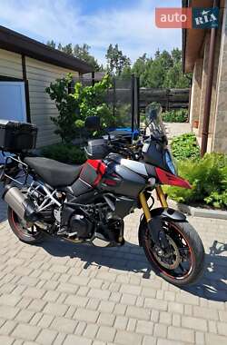 Suzuki V-Strom 1000  2017