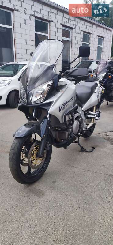 Мотоцикл Багатоцільовий (All-round) Suzuki V-Strom 1000