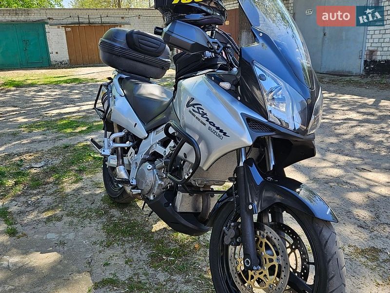 Мотоцикл Багатоцільовий (All-round) Suzuki V-Strom 1000