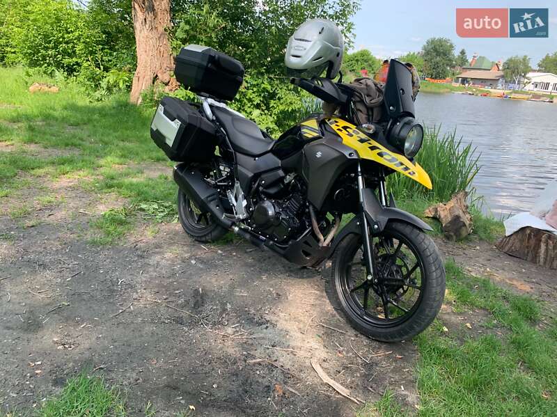 Мотоцикл Туризм Suzuki V-Strom 250