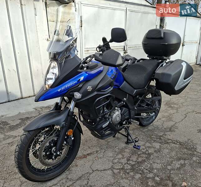 Мото Suzuki V-Strom 650/XT